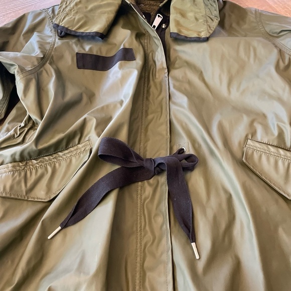 ZARA Green Utility Jacket with Black Trim - Picture 5 of 11